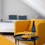 2-Level Apartment With Large Balcony